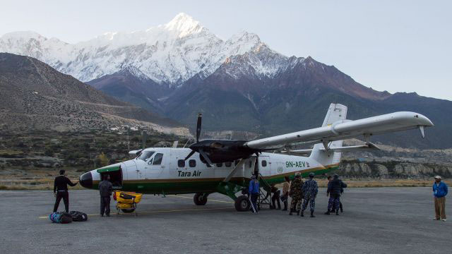 Непал тоғларида ғойиб бўлган самолёт ҳалокатга учрагани маълум бўлди
