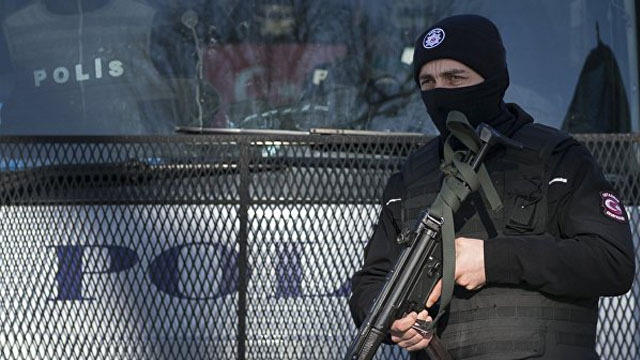 Туркиядаги навбатдаги портлашда 3 нафар полициячи ҳалок бўлди