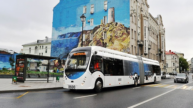 Москва шаҳрида дастлабки электробус ҳаракатлана бошлади