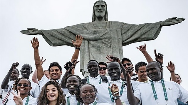 Рио Олимпиадаси илк бор муҳожирларга ҳам эшикларини очди