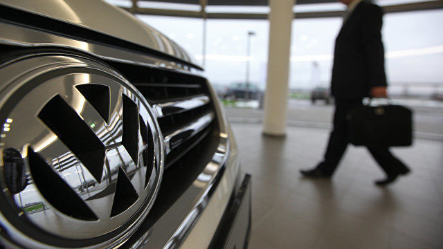 Volkswagen жанжал сабаб АҚШдаги дилерларга 1,2 миллиард доллари тўлайди