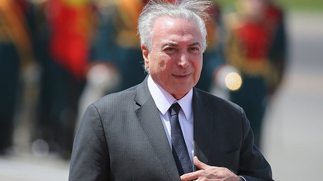 Бразилия президенти тириклигини исботламаганлиги учун пенсия тўланмади 