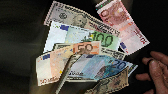Доллар курси кўтарилди, евро эса сезиларли арзонлади