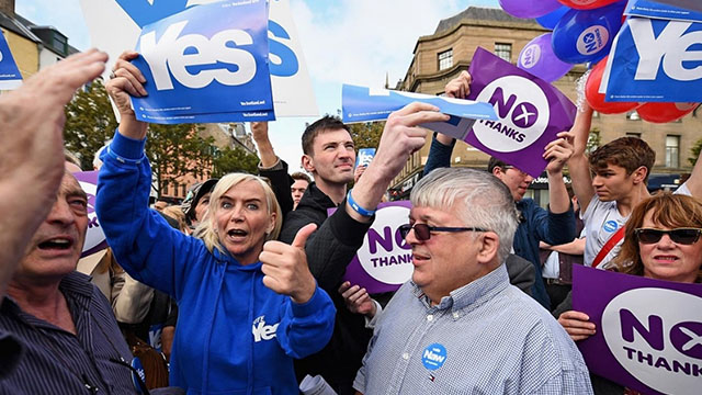 Лейбористлар Шотландия референдумига “қарши эмас”