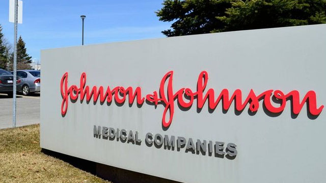 Johnson&Johnson маҳсулотларидан саратонга чалинган аёл компанияни судга берди