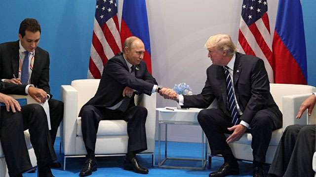 Узоқ кутилган хабар: Путин ва Трамп учрашди