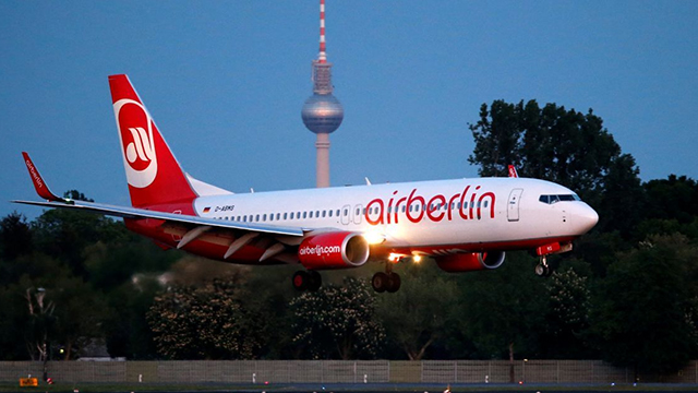 “Air Berlin” авиакомпанияси энг сўнгги рейсини амалга оширди 