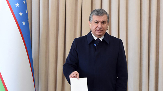Президент Шавкат Мирзиёев сайловда овоз берди