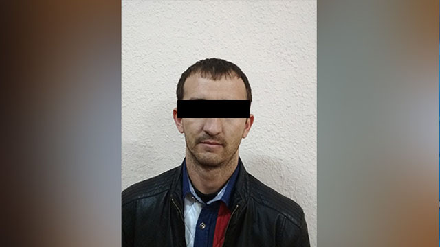 “Асил ака” воқеасидан 10 ой ўтиб яна бир “долларчи” 7000 долларни пуллаётганда қўлга тушди