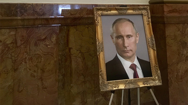 АҚШда Трамп ўрнига Путиннинг портрети ўрнатилди